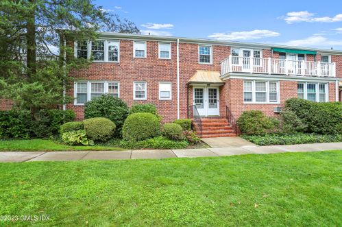 149 Putnam Park, Greenwich CT  06830-5780 exterior