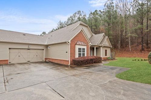 252 Glens Loop, Holly Springs, GA 30188-5163