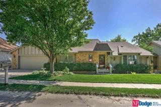 406 Ridgewood Dr, Bellevue, NE 68005-4745