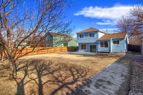 5593 Himalaya Way, Aurora CO 80013-6078 exterior