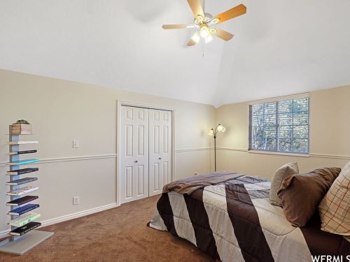 25 Snowstar Ln, Sandy UT 84092-4800 exterior