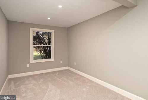 9548 Highwind Ct, Columbia MD  21045-3204 exterior
