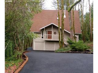 6645 Ventura Pl, Portland, OR 97223-9163