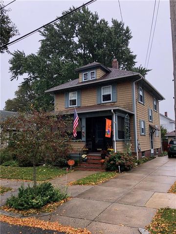28 Ravenswood Ave, Providence, RI 02908-2020