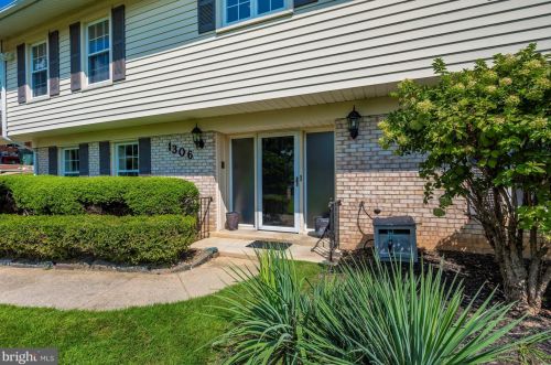 1306 Leister Dr, Silver Spring MD 20904-1547 exterior