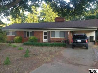 525 39th Avenue Dr, Hickory, NC 28601-9014
