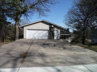 3976 Glenview Ave, Saint Paul MN  55112-2823 exterior
