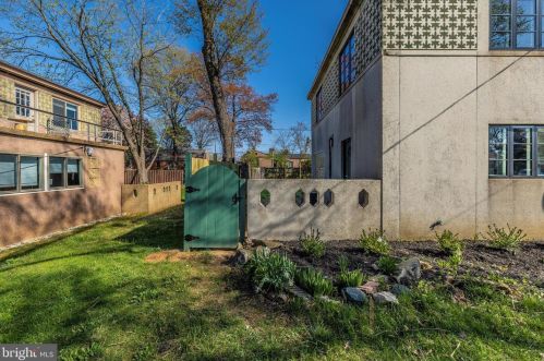 9923 Sutherland Rd, Silver Spring MD 20901-2314 exterior