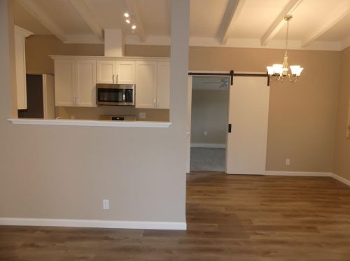 2445 Del Rio Dr, Stockton, CA 95204-1521