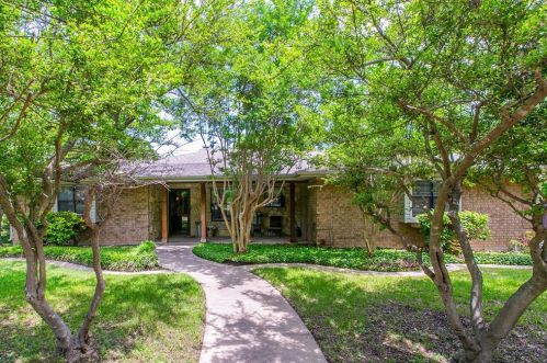 6108 Ridge Rd, Fort Worth TX  76135-1342 exterior