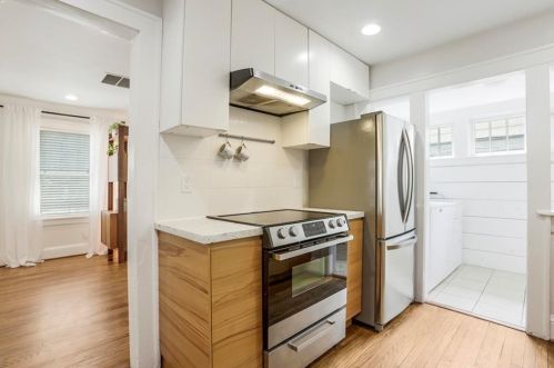1102 Hawthorne St, Atlanta GA  30307-2609 exterior