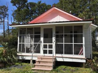 288 Shell Hill Rd, Sealevel, NC 28577-9640