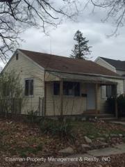 3111 Robinwood Dr, Fort Wayne IN  46806-1247 exterior