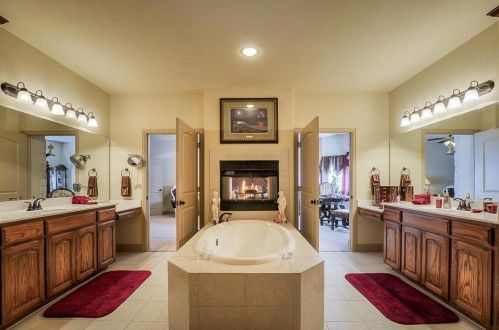 636 Possom Trot Holw, Whitewright TX 75491-7265 exterior