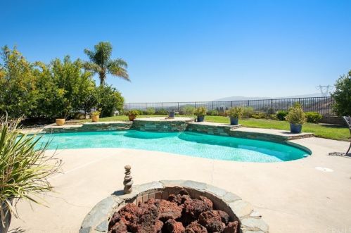 684 Frontier Ct, Anaheim CA  92807-4732 exterior