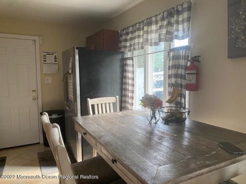 2803 Sunset Ave, Tinton Falls NJ  07712-4535 exterior