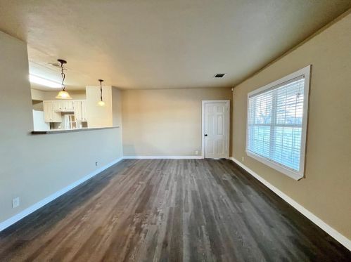 3300 Lake Como Dr, Fort Worth TX  76107-5930 exterior