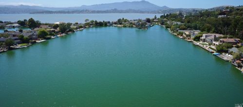 48 Lagoon Rd, Tiburon, CA 94920-2319