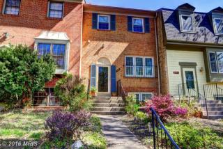 9975 Whitewater Dr, Springfield VA  22015-1874 exterior