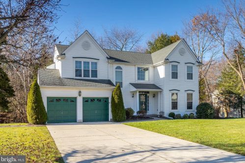 4 Banff Dr, Harrison Township, NJ 08062-9533