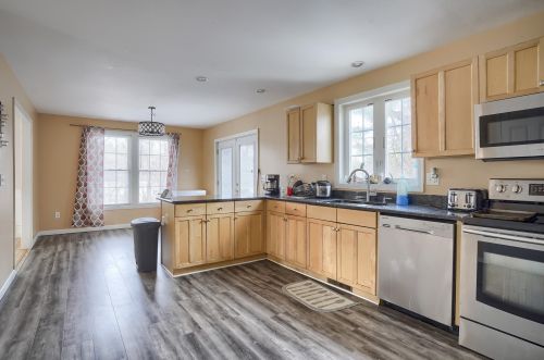 9 Fowler St, Concord, NH 03303-1808
