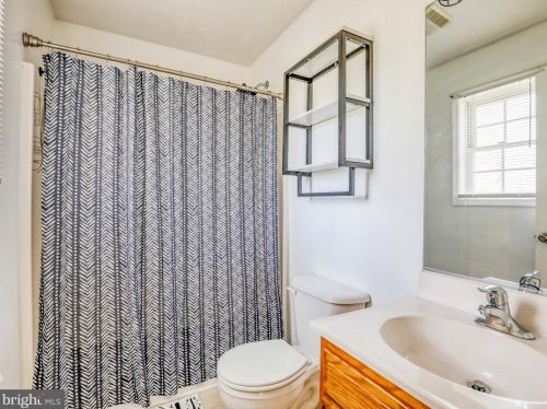 653 Warden Circle Rd, Wardensville WV  26851-8354 exterior