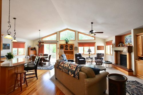 455 Steamboat Dr, Red Wing, MN 55066-4045