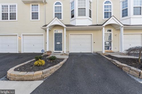 9305 Blue Heron Ct, Palmyra, NJ 08065-2162
