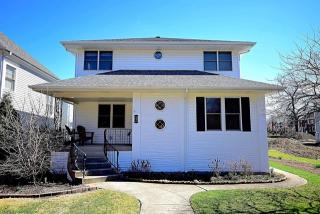 247 Illinois St, Elmhurst, IL 60126-2448