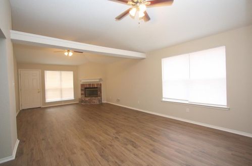 10908 Deauville Cir, Fort Worth, TX 76108-4544