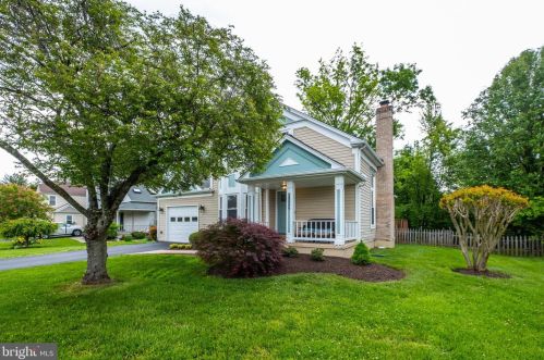 13506 Huntsfield Ct, Herndon, VA 20171-3356
