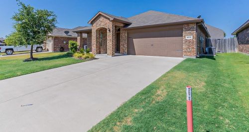 8816 Poynter St, Fort Worth TX  76123-3584 exterior