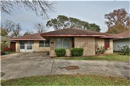 4066 Cheena Dr, Houston TX  77025-4702 exterior