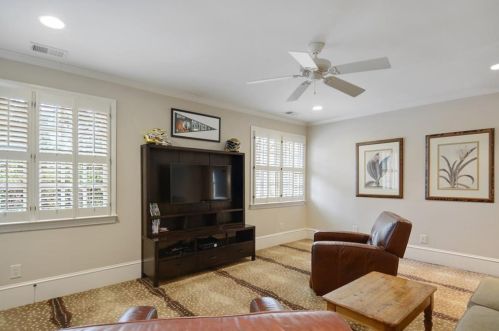 2375 Havenridge Dr, Atlanta GA  30305-4072 exterior