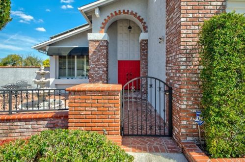 5815 Paseo De Leon, Anaheim, CA 92807-3934