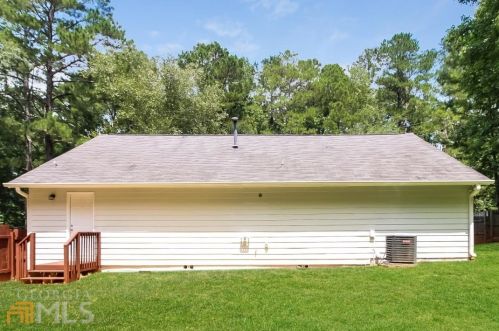 191 Cowan Rd, Conyers GA  30094-4101 exterior