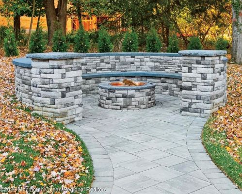 186 Rumson Rd, Locust, NJ 07760-1050