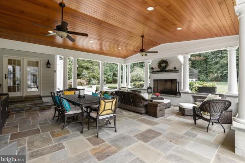 11435 Fairfax Dr, Great Falls, VA 22066-1309