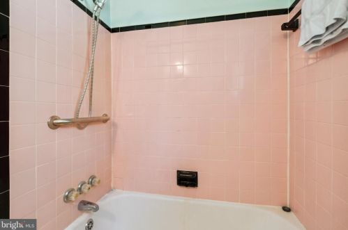 1208 Ruatan St, Silver Spring MD 20903-3321 exterior