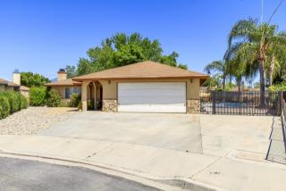 42118 Levi Ct, Hemet, CA 92544-6450