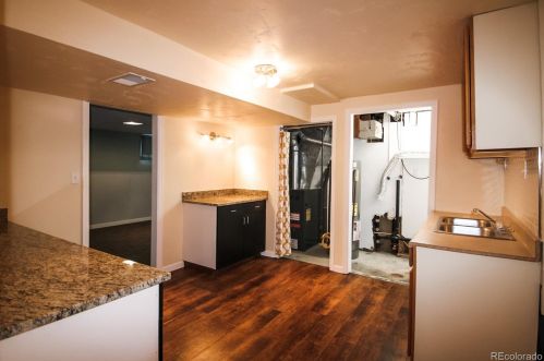 389 Nile St, Aurora CO 80401-2934 exterior