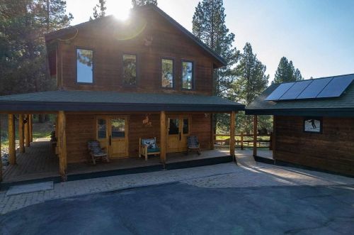15800 Donnington Ln, Truckee CA  96161-1229 exterior