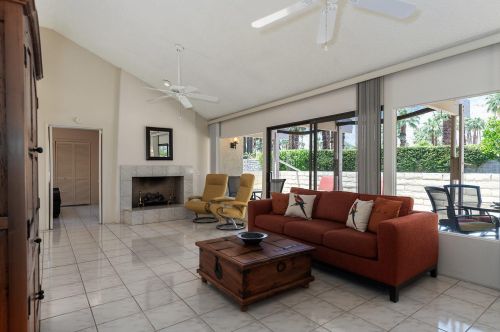 1719 Capri Cir, Palm Springs, CA 92264-5002