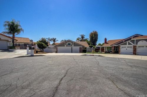 34362 Hidden Glen Cir, Wildomar, CA 92595-9800