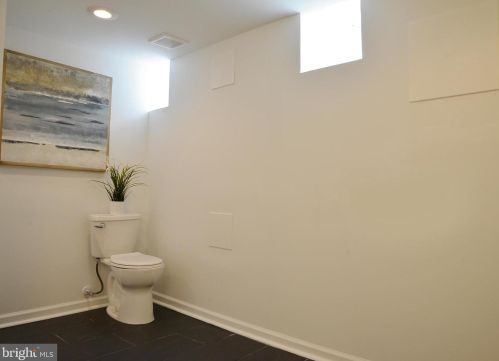 2620 Amber St, Philadelphia PA  19125-1404 exterior