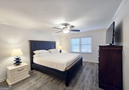 83 Montre Sq, Atlanta GA  30327-4046 exterior