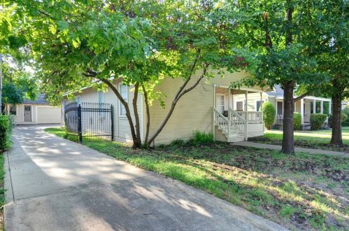 3136 Greene Ave, Fort Worth TX  76109-2318 exterior
