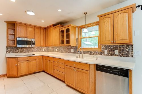 2160 County Rd F, Saint Paul MN  55110-3802 exterior