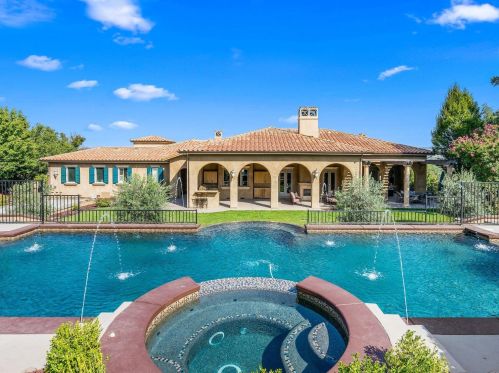 4750 Gresham Dr, Folsom CA  95762-7700 exterior