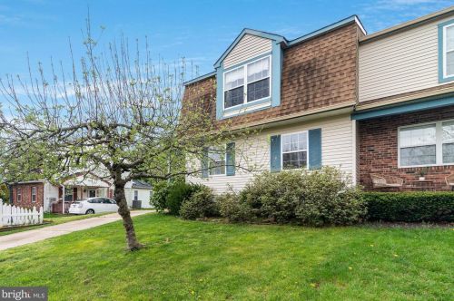 137 Fellowship Ln, Harrison Township, NJ 08062-2207